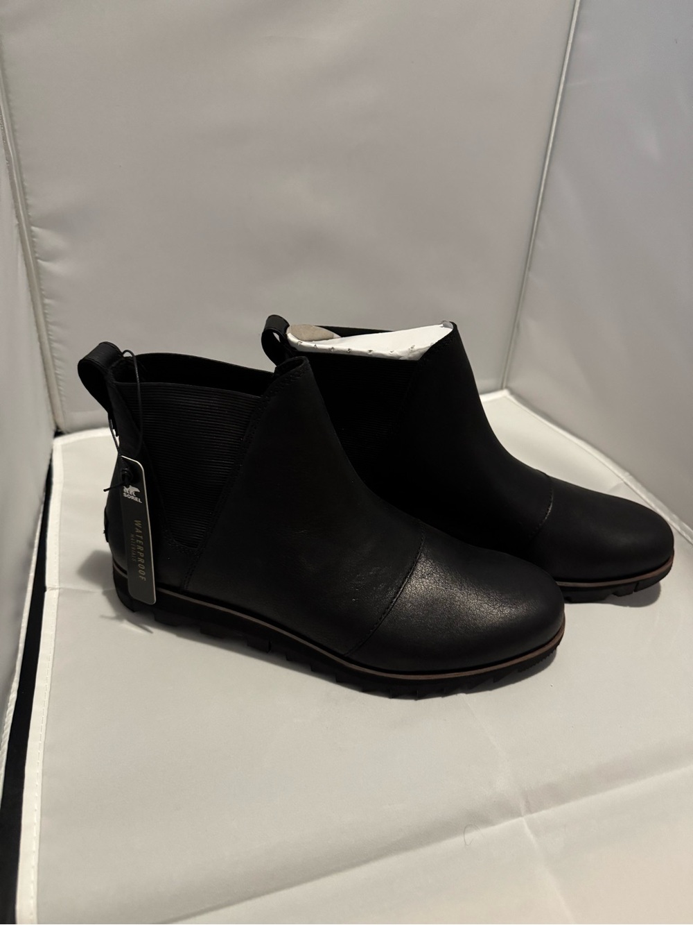 SOREL Women's Black Waterproof Harlow Chelsea Ankle Boots - Picture 2 of 6